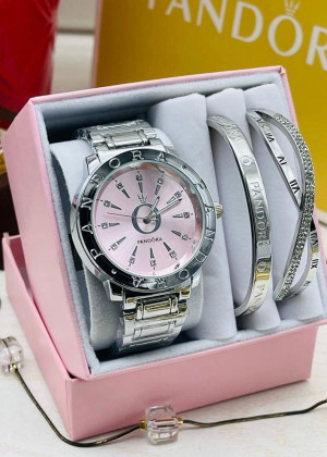 Подарочный набор часы, 2 браслета и коробка 20781645