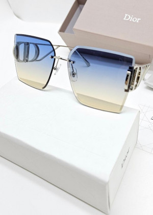 Набор солнцезащитные очки, коробка, чехол + салфетки 21169694