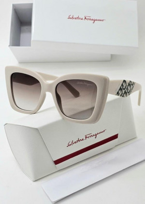 Набор солнцезащитные очки, коробка, чехол + салфетки 21193397