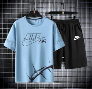 Спортивный костюм 22887059