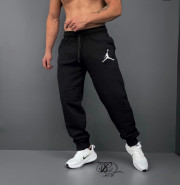 Спортивные брюки