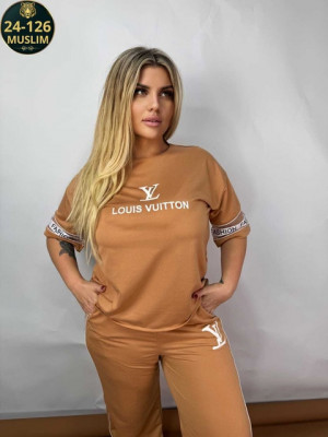 Спортивный костюм 22916360