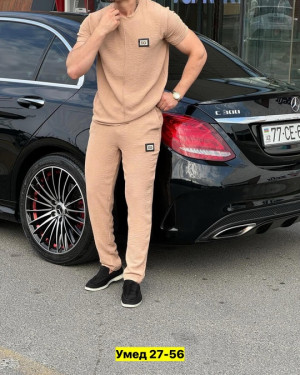 Спортивный костюм 22917908