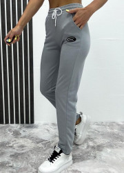 Спортивные брюки