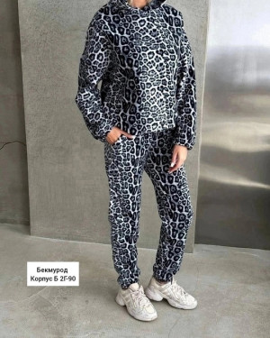 Спортивный костюм 22927732