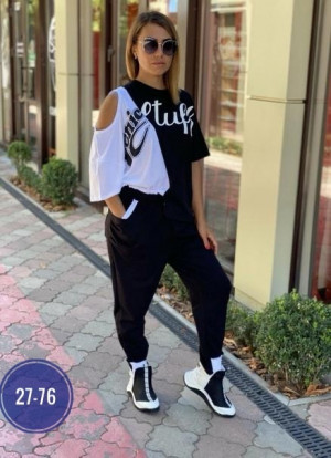 Спортивный костюм 22960550