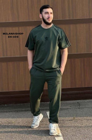 Спортивный костюм