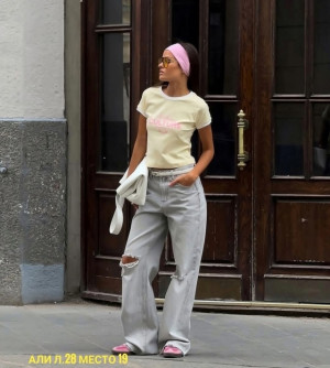 Джинсы 22978425