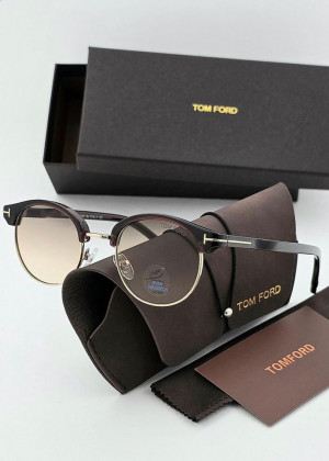 Набор женские солнцезащитные очки, коробка, чехол + салфетки 22986092