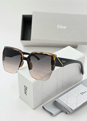 Набор женские солнцезащитные очки, коробка, чехол + салфетки 22986323