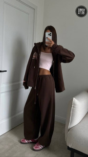 Спортивный костюм