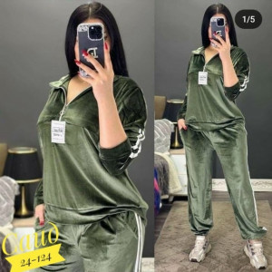 Спортивный костюм 23027797