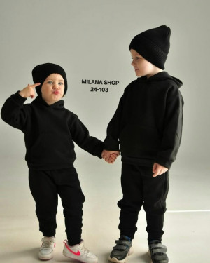 Спортивный костюм 23049369