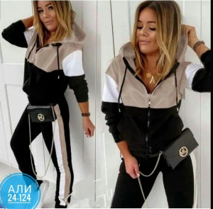 Спортивный костюм 23059236