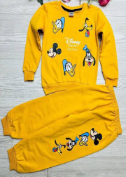 Спортивный костюм