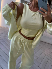 Спортивный костюм