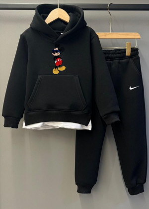 Спортивный костюм 23094479