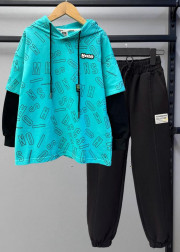 Спортивный костюм