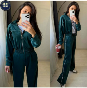 Спортивный костюм 23143513