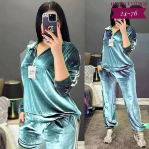 Спортивный костюм 23145340