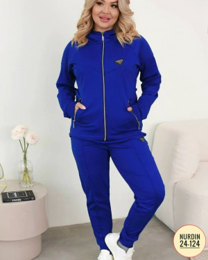 Спортивный костюм #23168189