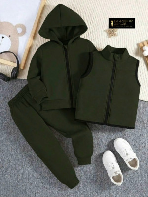 Спортивный костюм 23168797