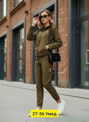 Спортивный костюм #23169966