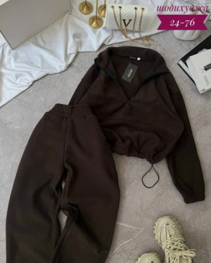 Спортивный костюм #23175913