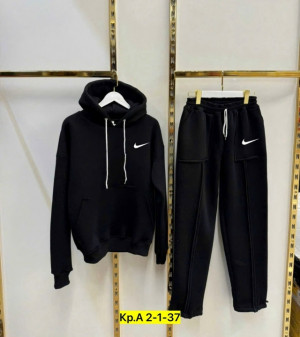 Спортивный костюм #23178157