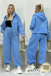 Спортивный костюм