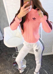 Спортивный костюм