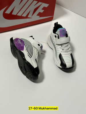 Кроссовки #23244059