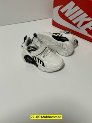 Кроссовки #23259647