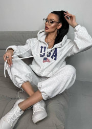 Спортивный костюм