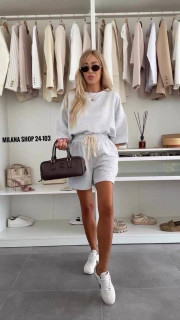 Спортивный костюм