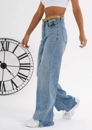 Джинсы #23277540