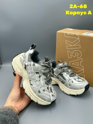 Кроссовки 23285877