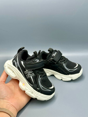 Кроссовки #23297887