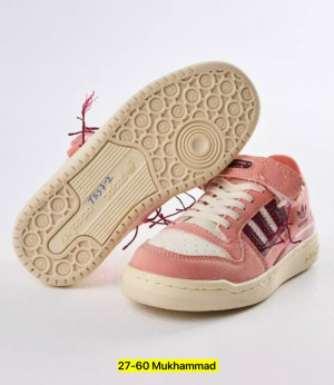 Кроссовки #23318535