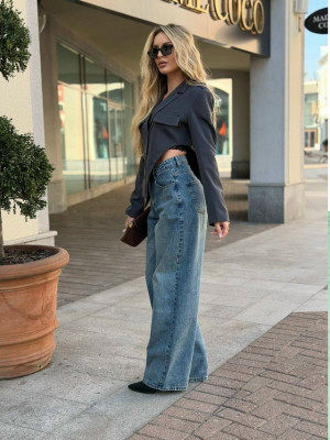 Джинсы #23339311