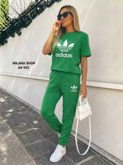 Спортивный костюм