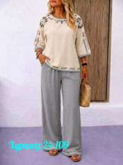 Костюм