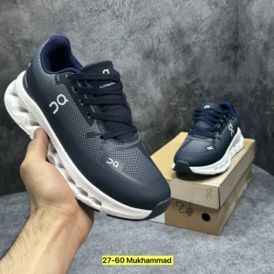 Кроссовки #23509476
