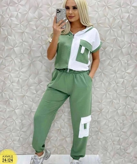 Костюм 22910926