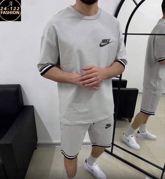 Спортивный костюм 22910197