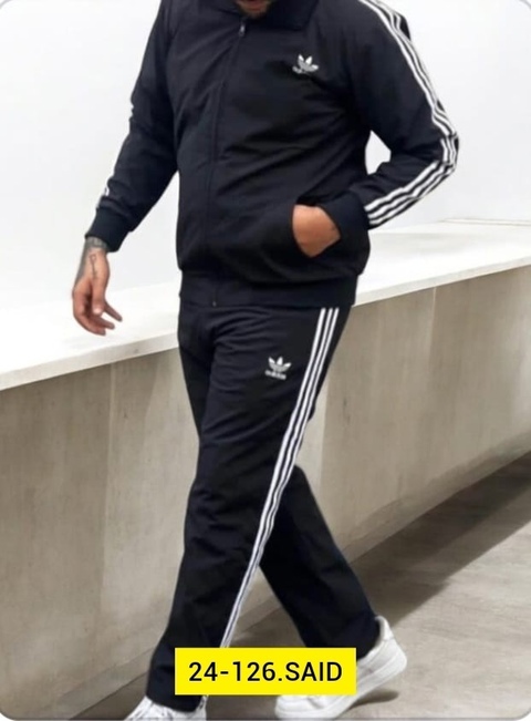 Спортивный костюм 22912673