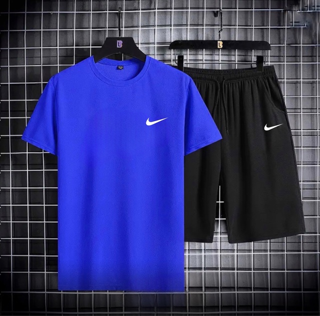 Спортивный костюм 22921230