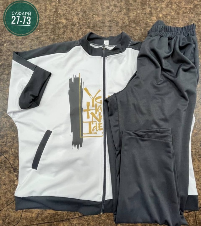 Спортивный костюм 22923167