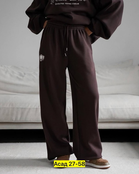 Спортивный костюм 22924323