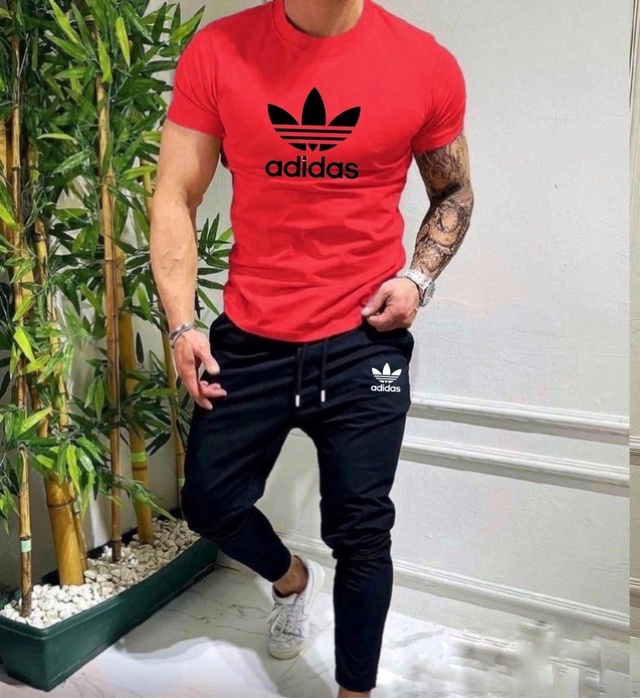 Спортивный костюм 22930942